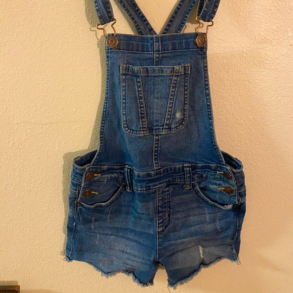 💋Justice Girls Cutoff Distressed Short Overalls